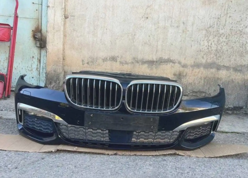 Бампер передний от BMW